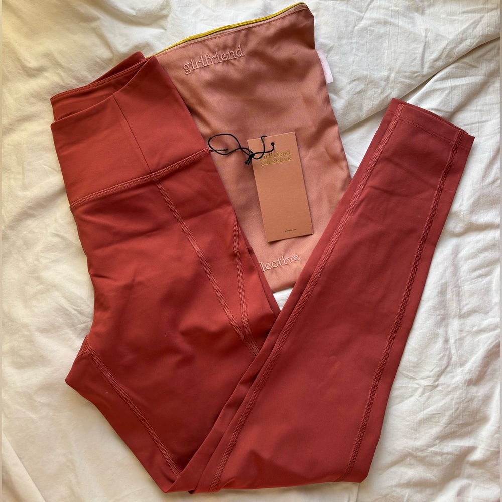 Girlfriend collective high rise compressive 28” legging Terra size small nwt